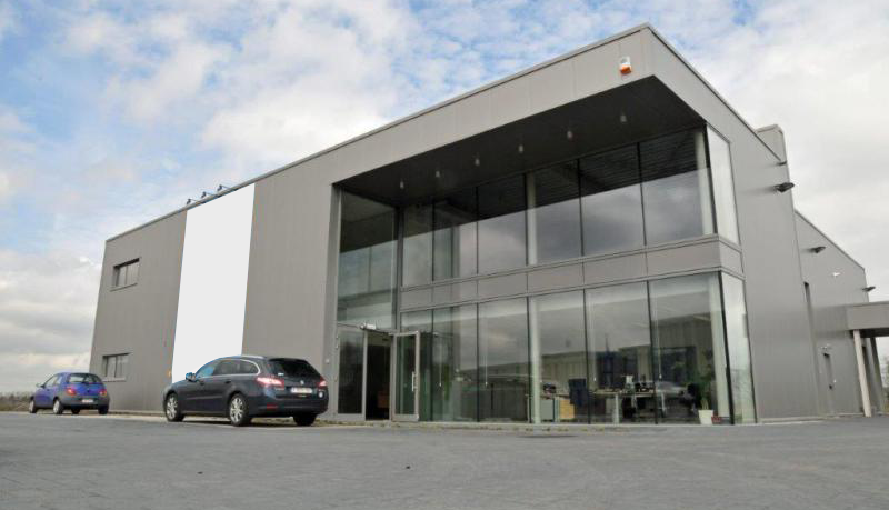 wissner-bosserhoff Belgium bvba (WIBO) est une filiale détenue à 100 % par LINET Group SE, l'un des principaux fournisseurs de lits de soins et d'hôpitaux à l'échelle mondiale. 