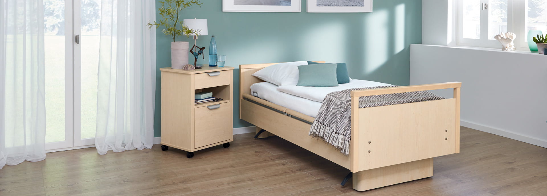 Les lits de soins sentida - une sécurité optimale associée à un design confortable.